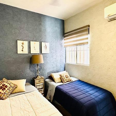 Franks House "Shared House" Apartment แคนคูน ภายนอก รูปภาพ