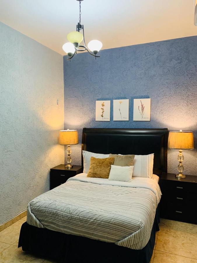 Franks House "Shared House" Apartment แคนคูน ภายนอก รูปภาพ