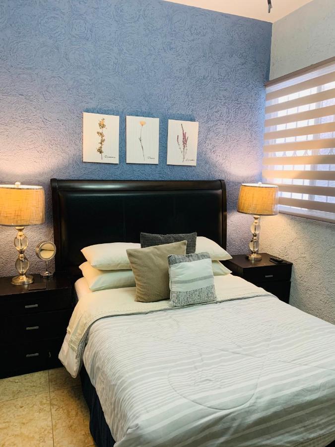 Franks House "Shared House" Apartment แคนคูน ภายนอก รูปภาพ