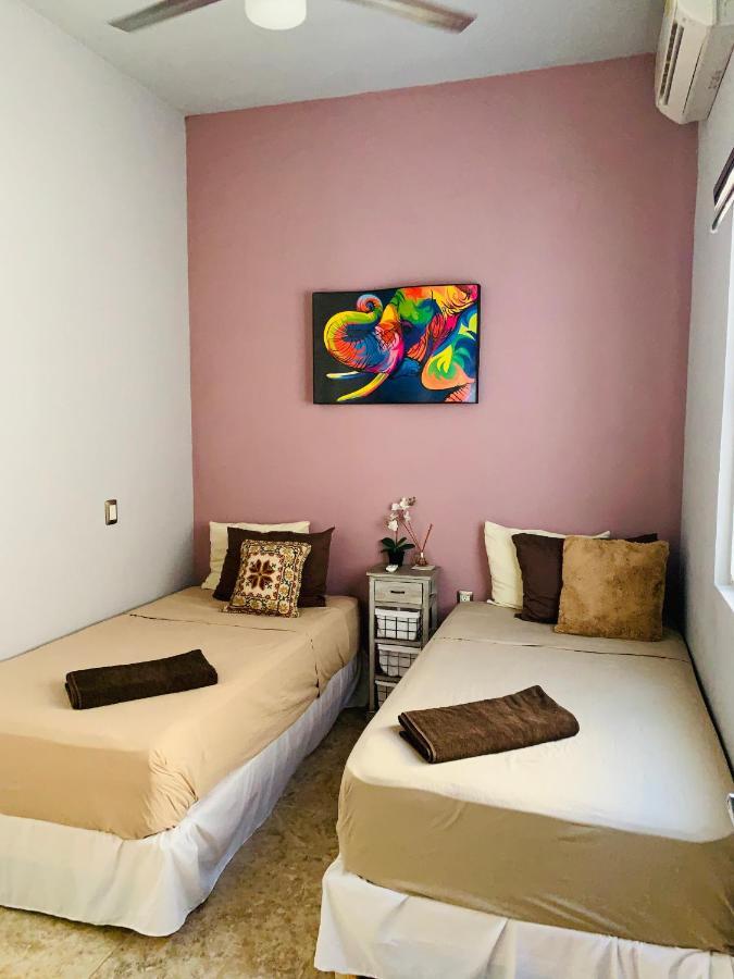 Franks House "Shared House" Apartment แคนคูน ภายนอก รูปภาพ